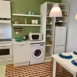 Pompeu Art Nouveau Apartment