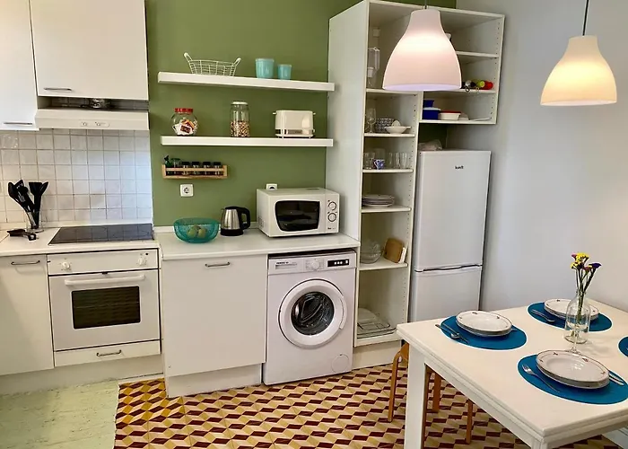 Pompeu Art Nouveau Apartamento